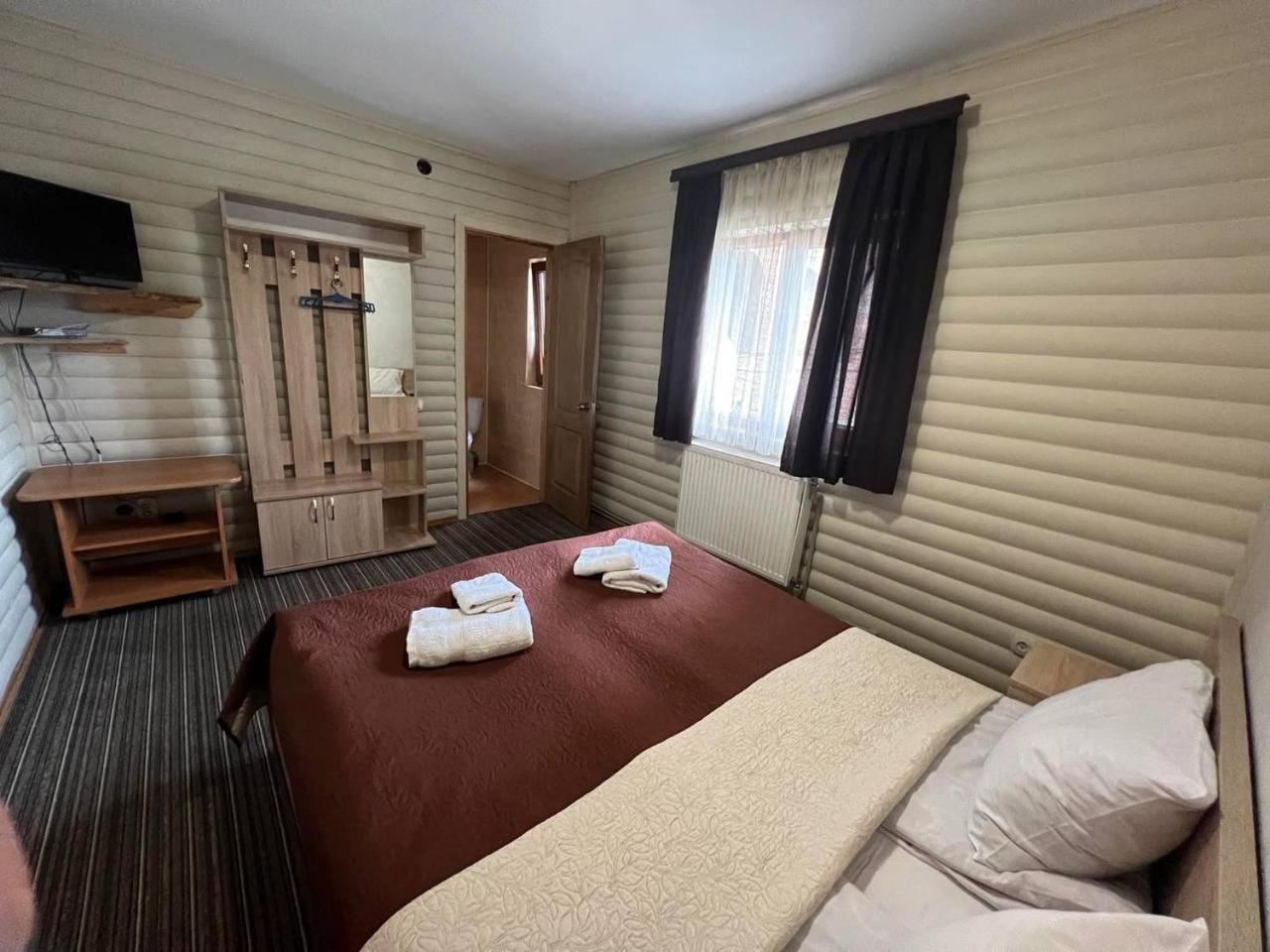 Sadyba Magnat Hotel Dilyatyn Eksteriør bilde