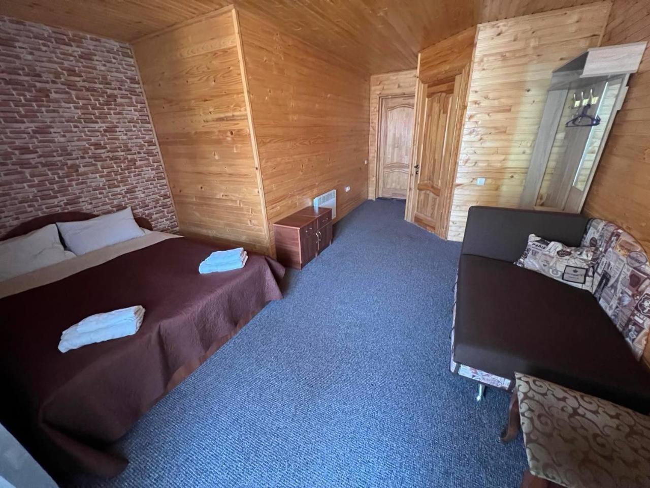 Sadyba Magnat Hotel Dilyatyn Eksteriør bilde