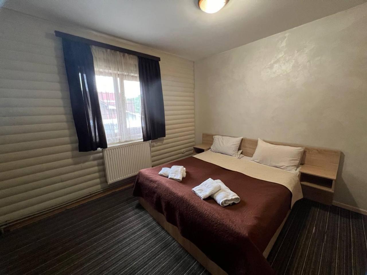 Sadyba Magnat Hotel Dilyatyn Eksteriør bilde